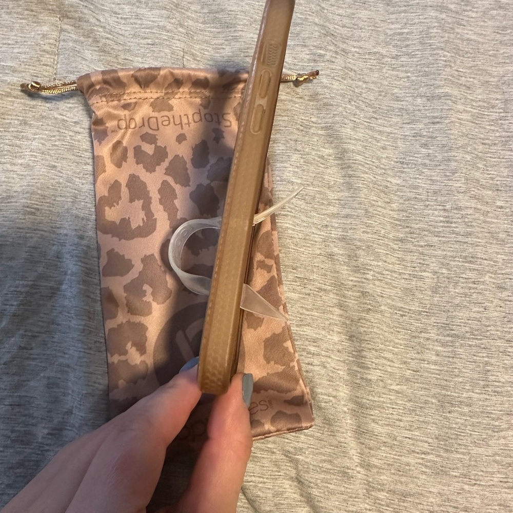 Loopy Case- Gold Leopard - Picture 2 of 4